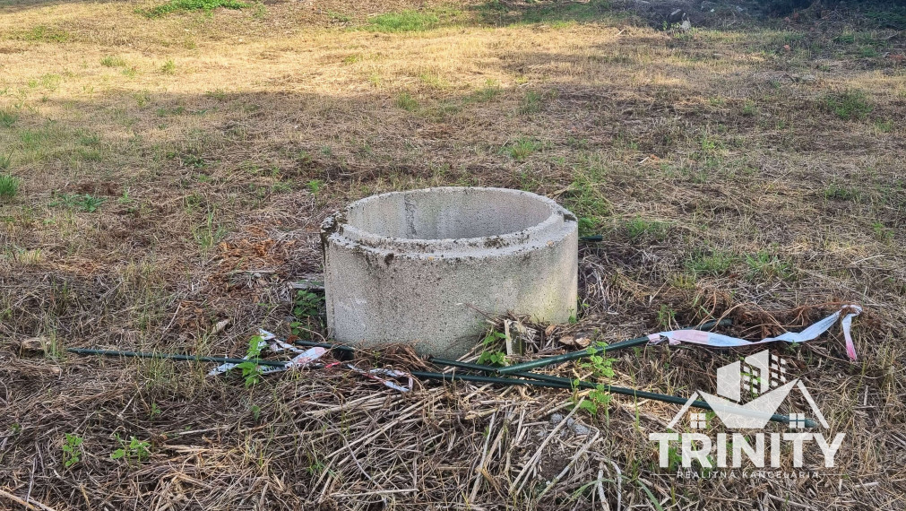 Výhradne - Na predaj lukratívny stavebný pozemok v obci Radava