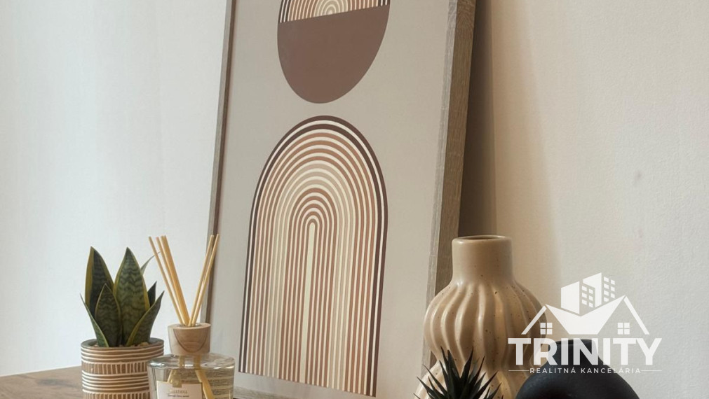 Na prenájom 1-izbový byt neďaleko stanice v Nových Zámkoch