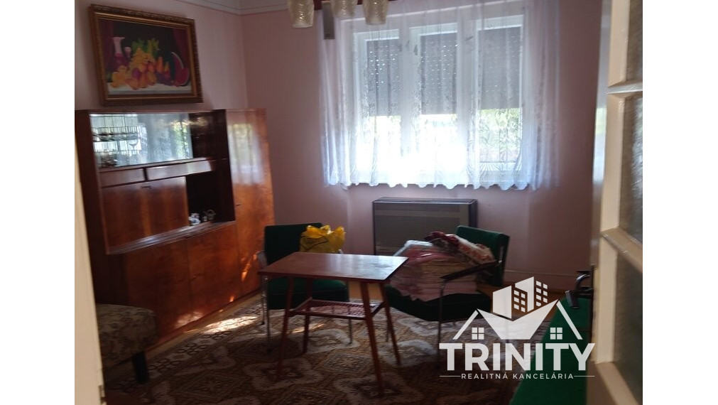 Na predaj 3 -izbový rodinný dom v obci Imeľ