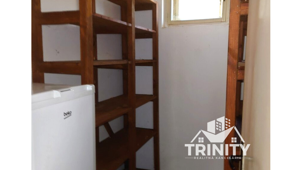 Na predaj 3 -izbový rodinný dom v obci Imeľ