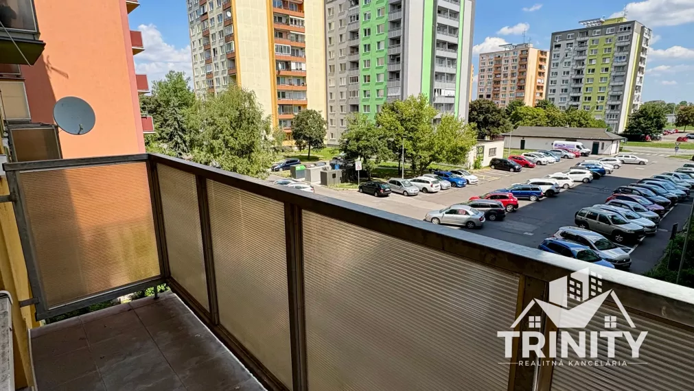 Na predaj 4-izbový byt s dvomi balkónmi v Nových Zámkoch