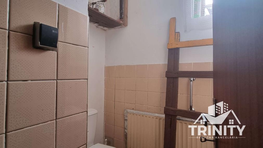 Na predaj 4-izbový rodinný dom s garážou v obci Gbelce