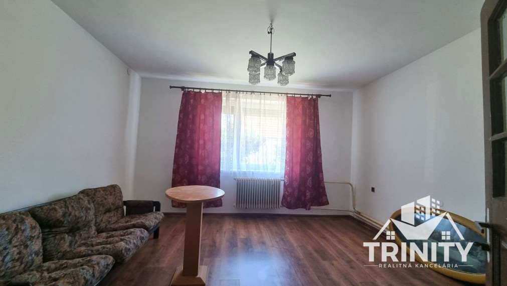 Na predaj 4-izbový rodinný dom s garážou v obci Gbelce