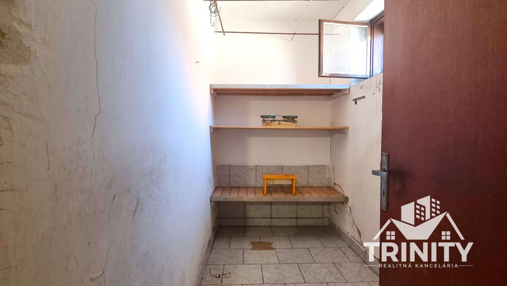 Na predaj 4-izbový rodinný dom s garážou v obci Gbelce