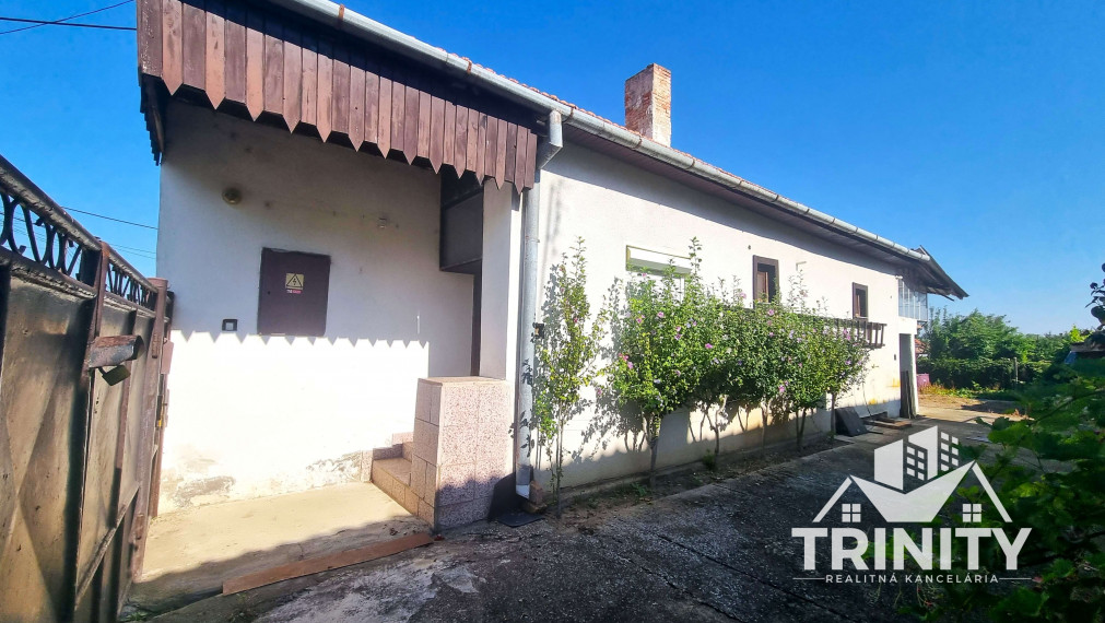 Na predaj 4-izbový rodinný dom s garážou v obci Gbelce