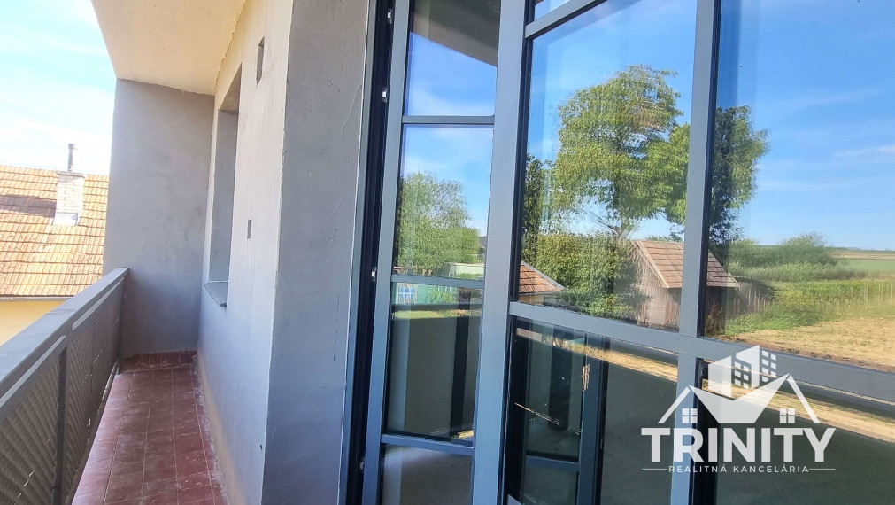 Na predaj dvojgeneračný rodinný dom v obci Jasová