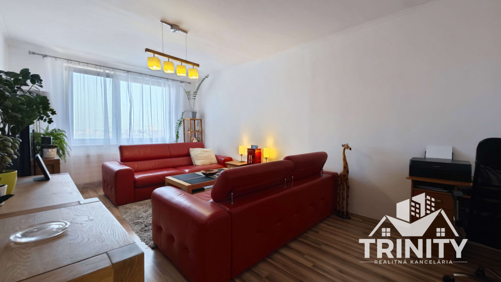 EXKLUZÍVNE - Na predaj 3-izbový byt s loggiou v Nových Zámkoch