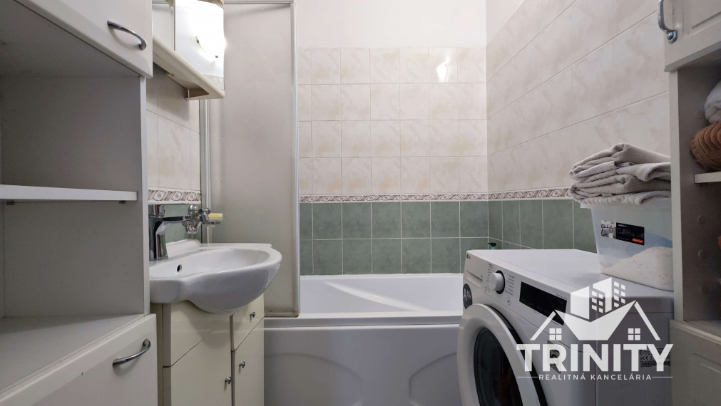 EXKLUZÍVNE - Na predaj 3-izbový byt s loggiou v Nových Zámkoch