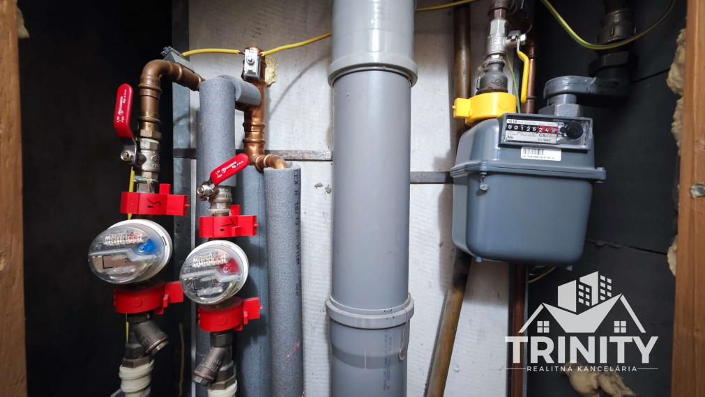 EXKLUZÍVNE - Na predaj 3-izbový byt s loggiou v Nových Zámkoch