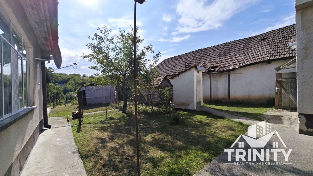Na predaj vidiecky rodinný dom v obci Trávnica