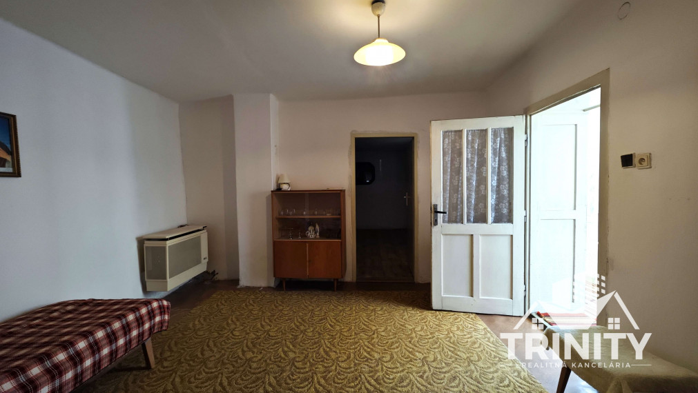 Na predaj vidiecky rodinný dom v obci Trávnica