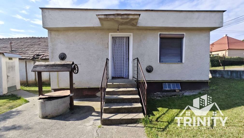 Na predaj vidiecky rodinný dom v obci Trávnica