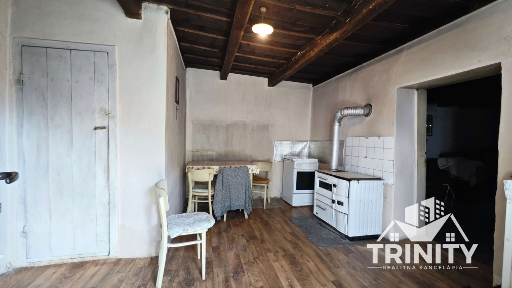 Na predaj vidiecky rodinný dom v obci Trávnica