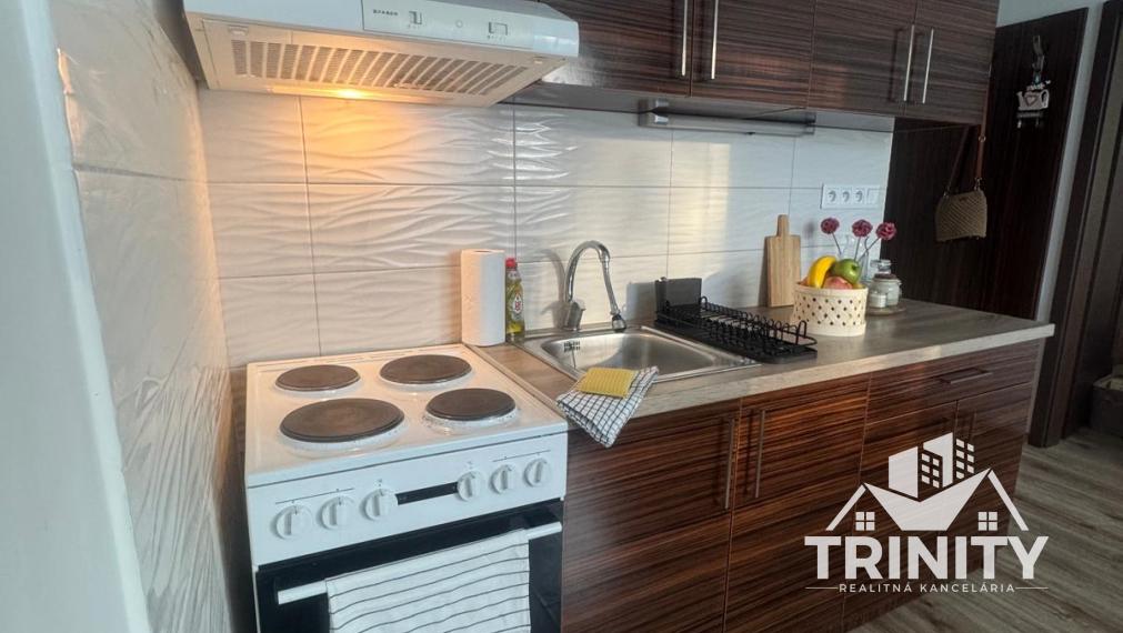 Na prenájom 1-izbový byt na sídlisku MDŽ v meste Šurany