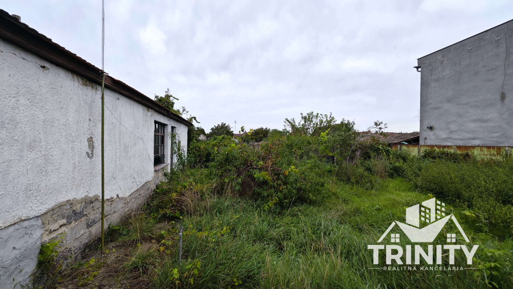 Na predaj stavebný pozemok v meste Nesvady