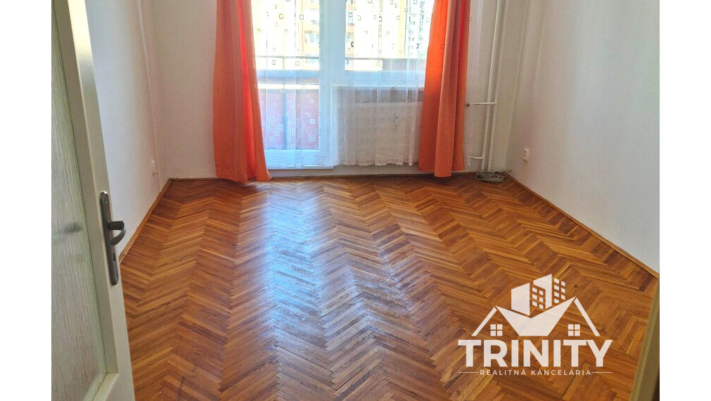 Na predaj 2-izbový byt s dvoma loggiami v meste Nové Zámky