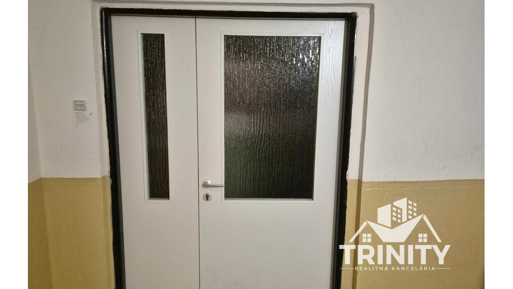 Na predaj 2-izbový byt s dvomi balkónmi v meste Nové Zámky