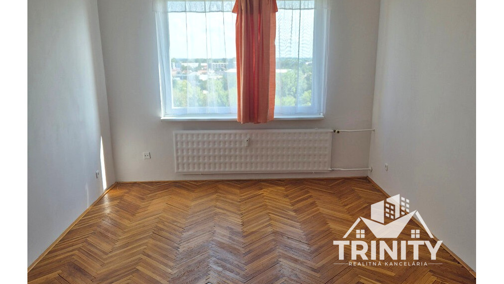 Na predaj 2-izbový byt s dvomi balkónmi v meste Nové Zámky