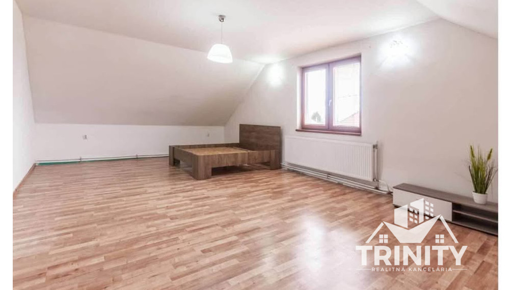 Na predaj 4-izbový rodinný dom v obci Palárikovo