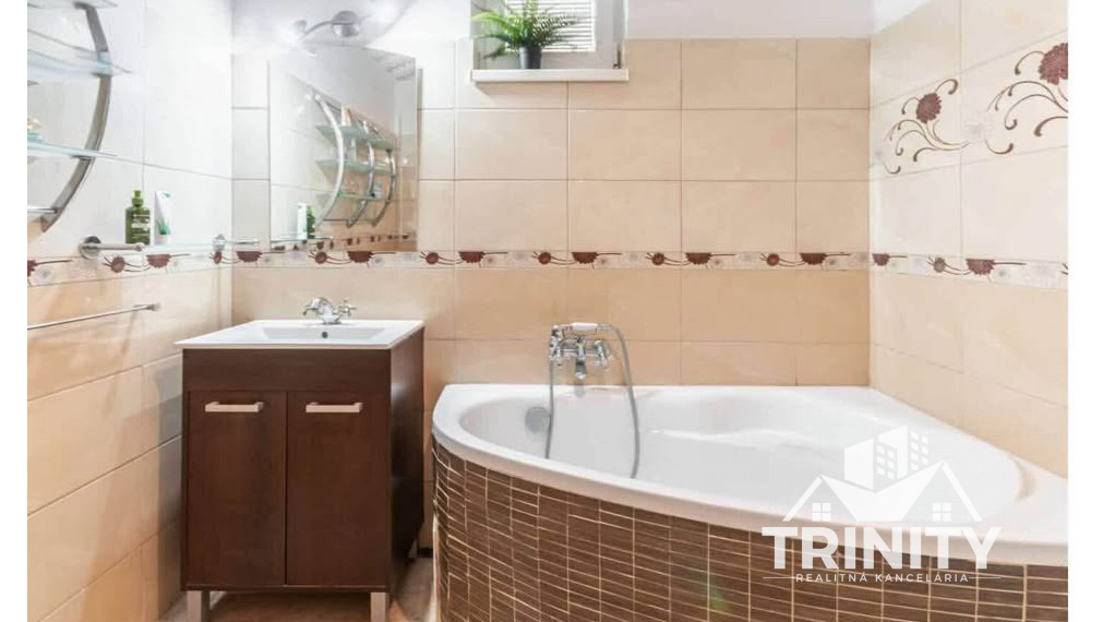 Na predaj 4-izbový rodinný dom v obci Palárikovo