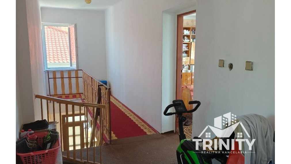 Na predaj 4-izbový rodinný dom s garážou v obci Kolta