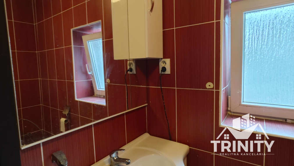 Na predaj rodinný dom s garážou v meste Nové Zámky