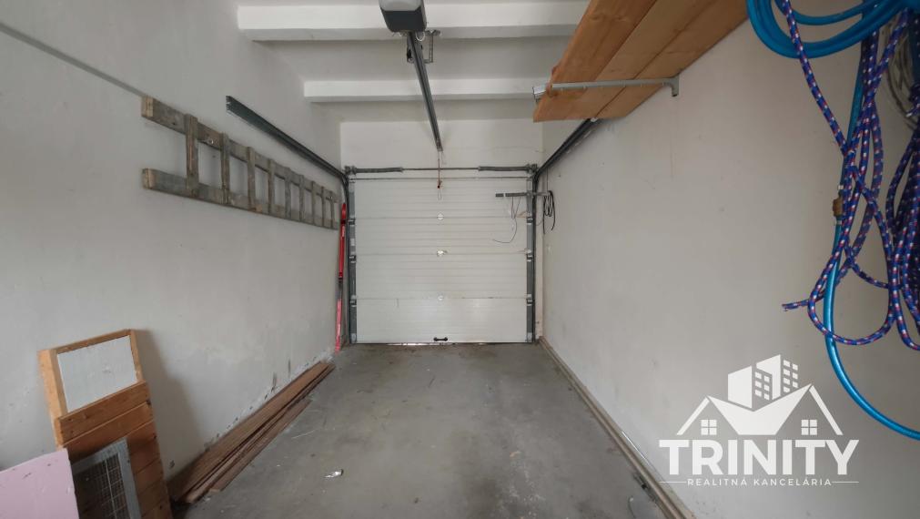 Na predaj rodinný dom s garážou v meste Nové Zámky