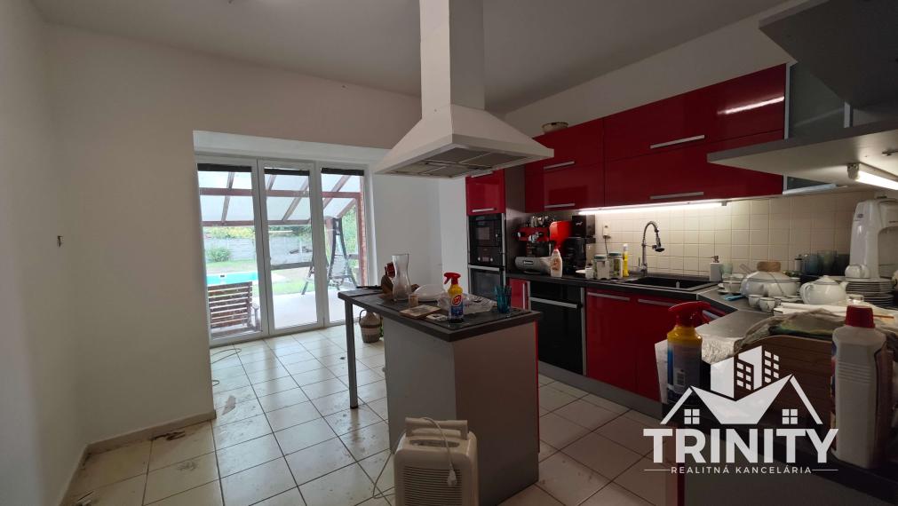 Na predaj rodinný dom s garážou v meste Nové Zámky