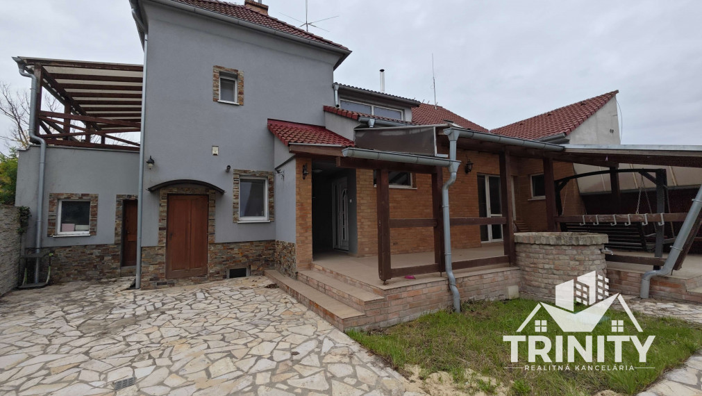 Na predaj rodinný dom s garážou v meste Nové Zámky