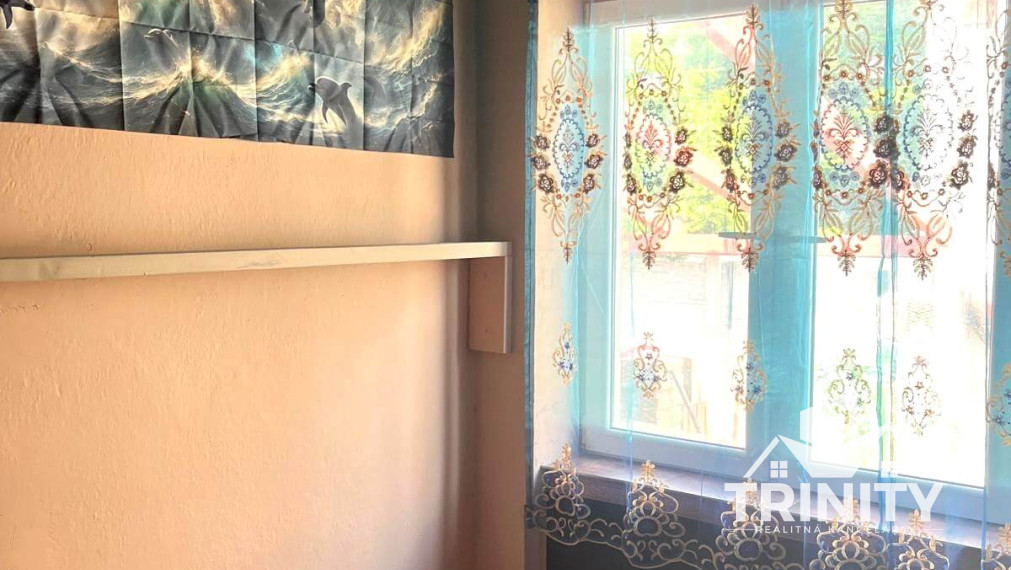 Na predaj tehlový 4-izbový rodinný dom v obci Gbelce