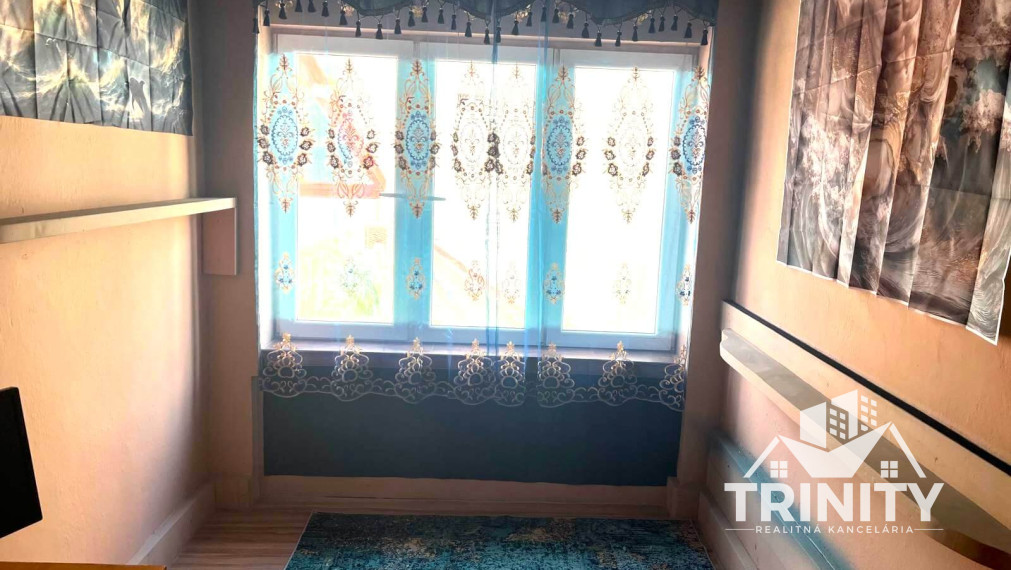 Na predaj tehlový 4-izbový rodinný dom v obci Gbelce