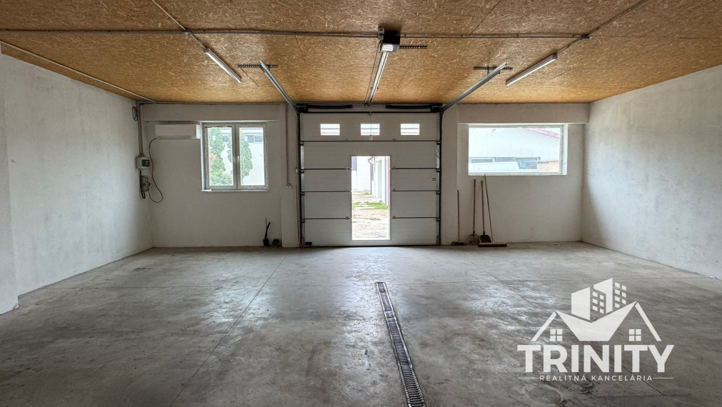 Na prenájom skladové priestory - garáž v meste Šurany