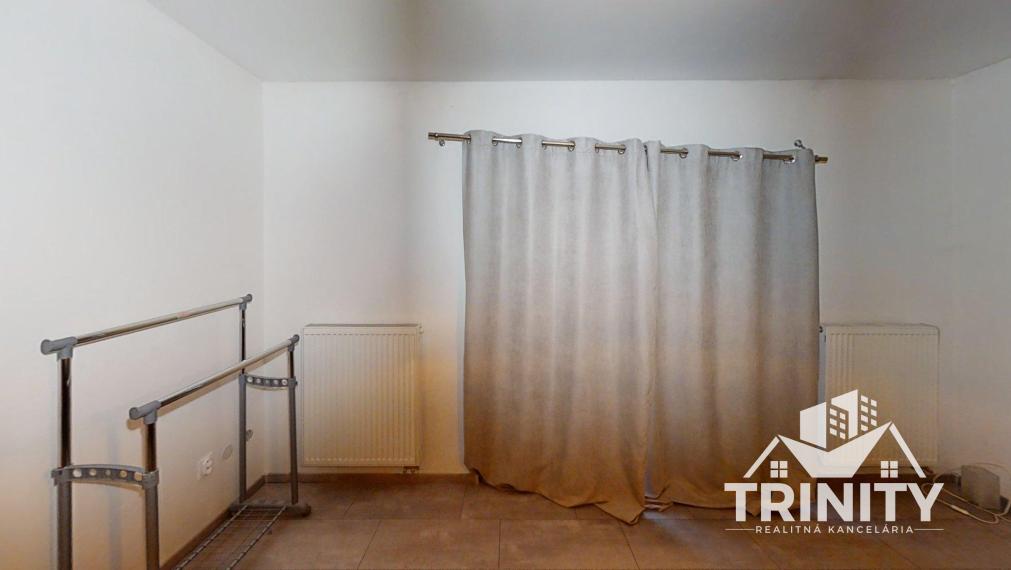 Na prenájom luxusný byt s terasou v centre mesta Nových Zámkov