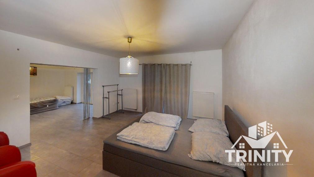 Na prenájom luxusný byt s terasou v centre mesta Nových Zámkov