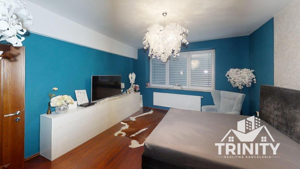 Na prenájom luxusný byt s terasou v centre mesta Nových Zámkov