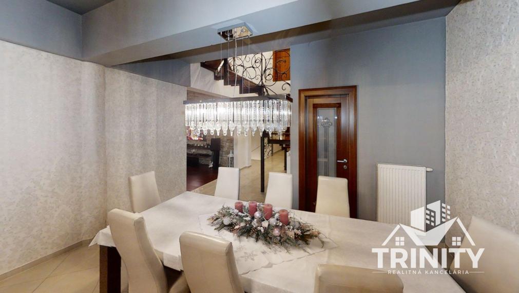 Na prenájom luxusný byt s terasou v centre mesta Nových Zámkov