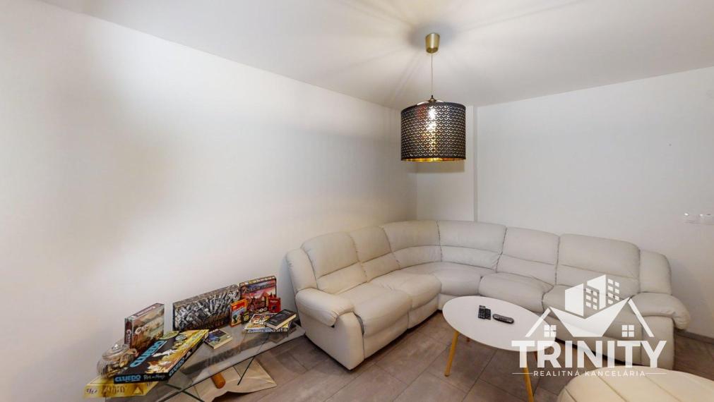 Na prenájom luxusný byt s terasou v centre mesta Nových Zámkov