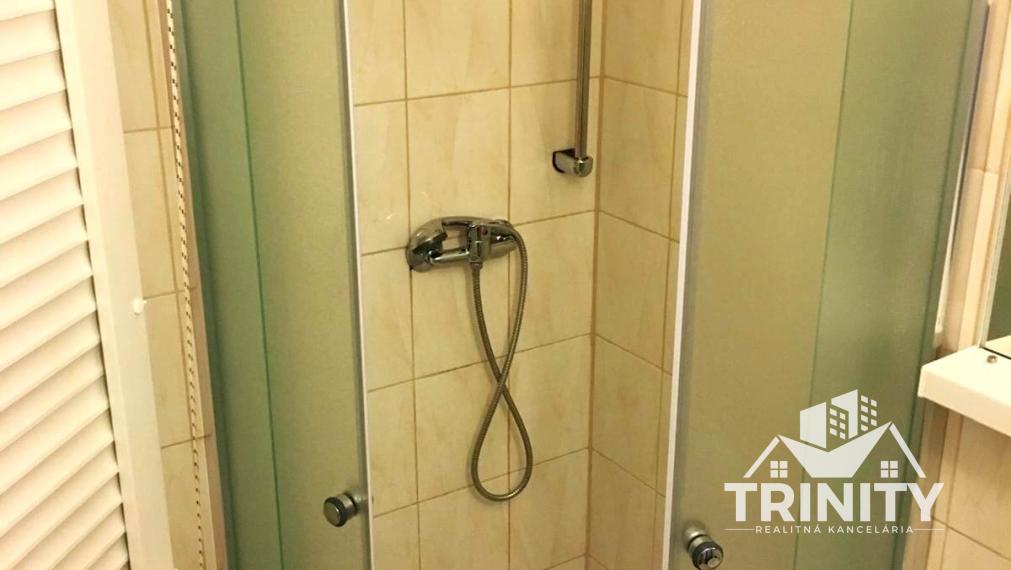 Na prenájom zariadená garsónka v Nových Zámkoch