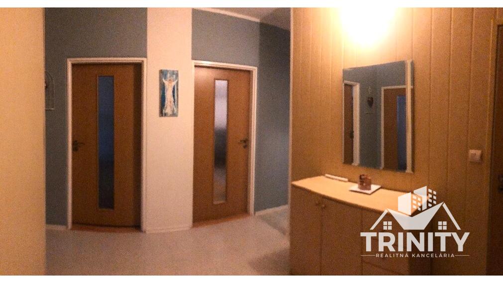 Na predaj tehlový 3-izbový byt v meste Nové Zámky