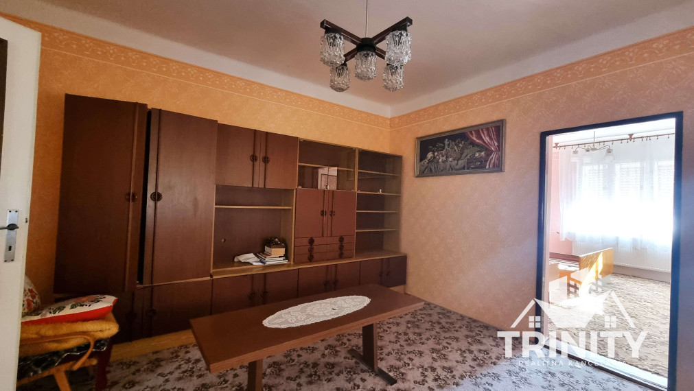 Na predaj rodinný dom s garážou a letnou kuchyňou v meste Kolárovo