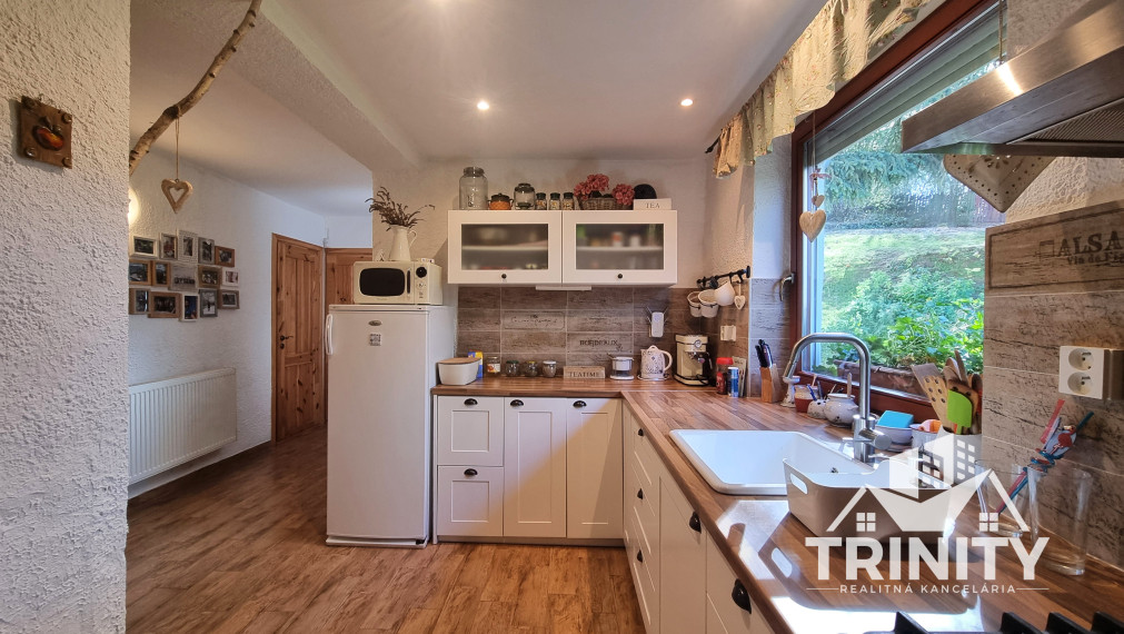 Na predaj 3-izbový rodinný dom v obci Semerovo