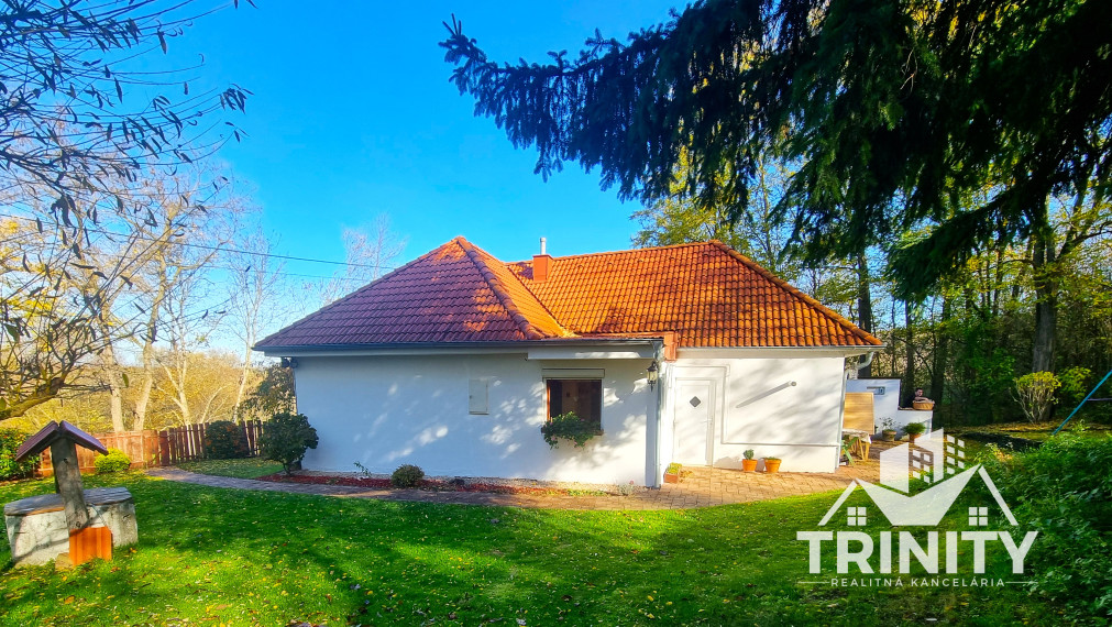 Na predaj 3-izbový rodinný dom v obci Semerovo