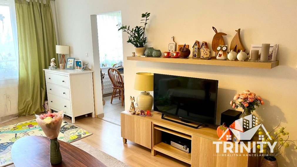 Na predaj priestranný 3-izbový byt  s dvoma balkónmi v meste Nové Zámky