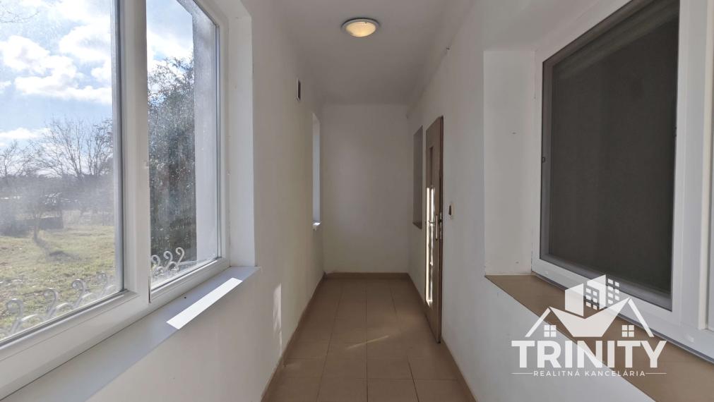 EXKLUZÍVNE-Na predaj 3-izbový rodinný dom v obci Semerovo, 3D virtuálna prehliadka