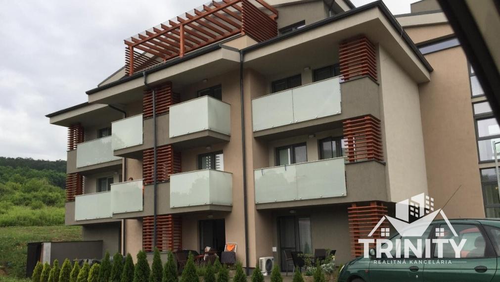 Na predaj Apartmán v novostavbe v obci Podhájska