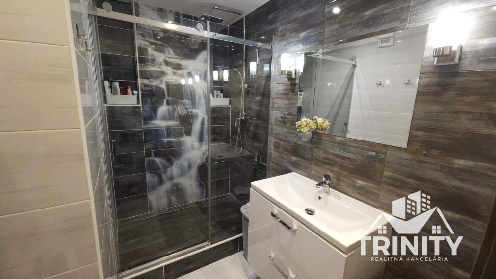 Na predaj krásny 3-izbový byt s balkónom v meste Nové Zámky