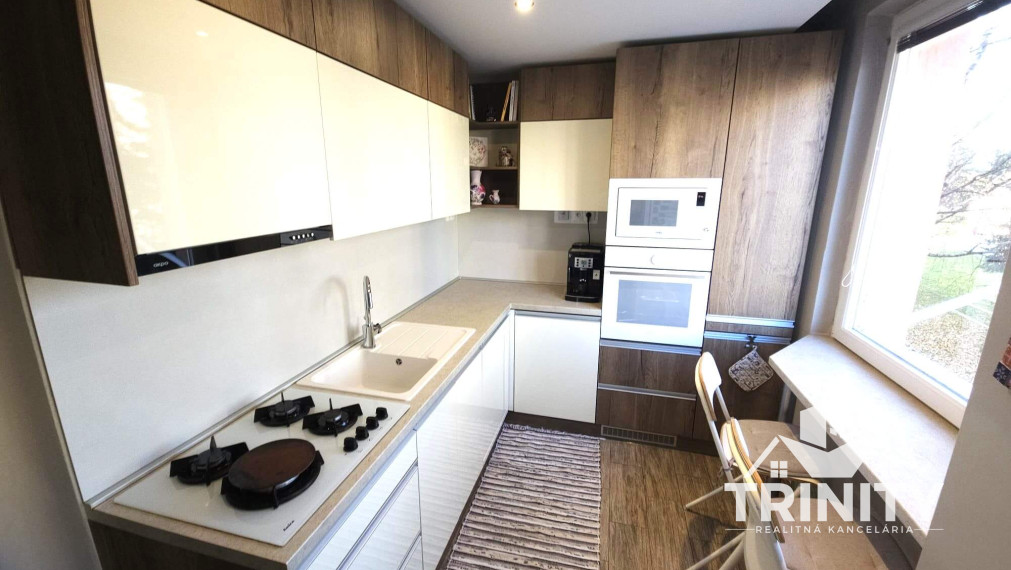 Na predaj krásny 3-izbový byt s balkónom v meste Nové Zámky