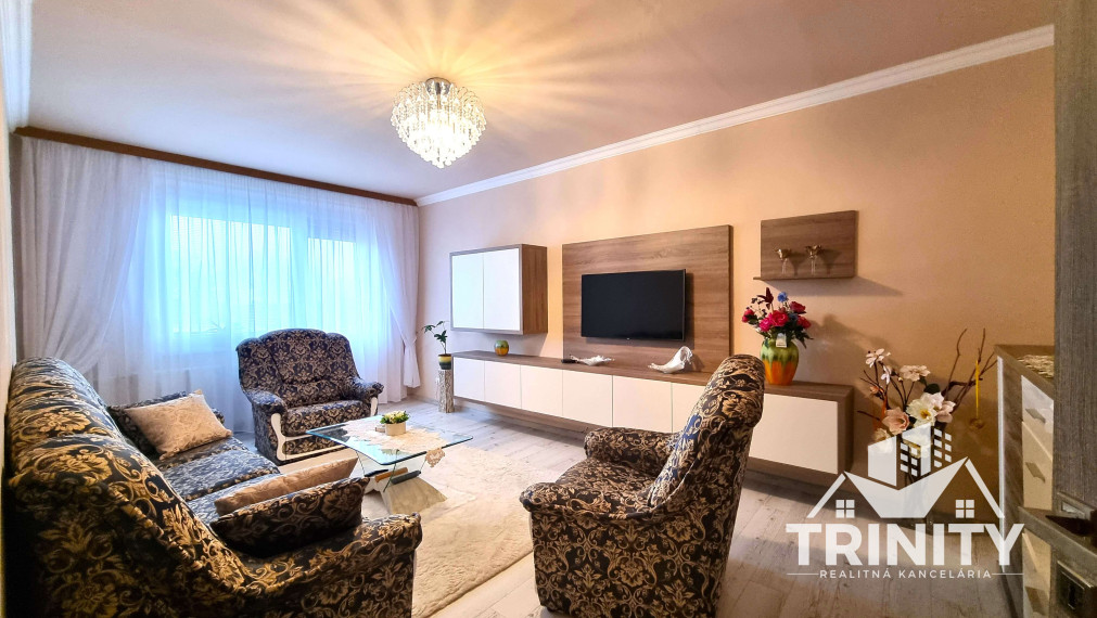 Na predaj veľký 3-izbový byt s balkónom v meste Nové Zámky