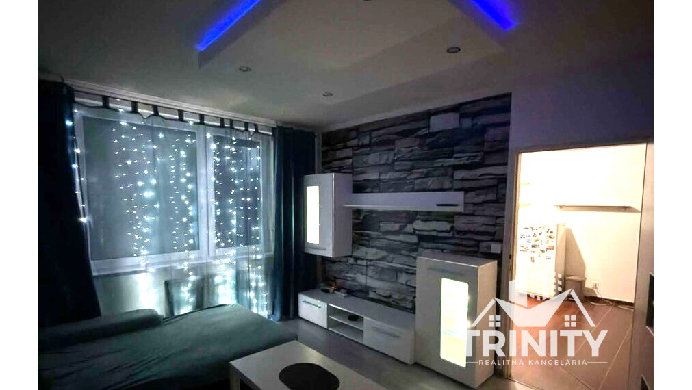 Na prenájom zariadený 1-izbový byt v meste Nové Zámky