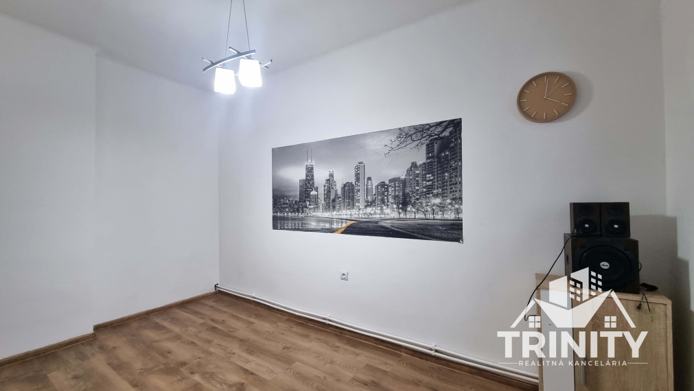 Na prenájom 3-izbový byt v meste Nové Zámky